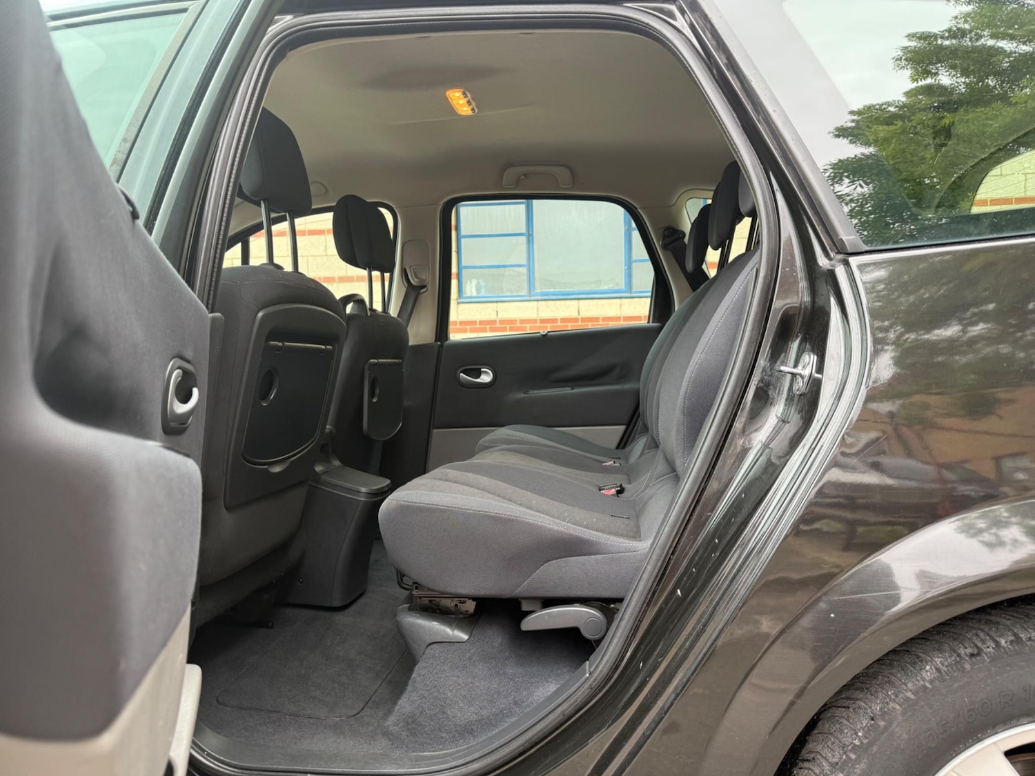 Vehicle 25
