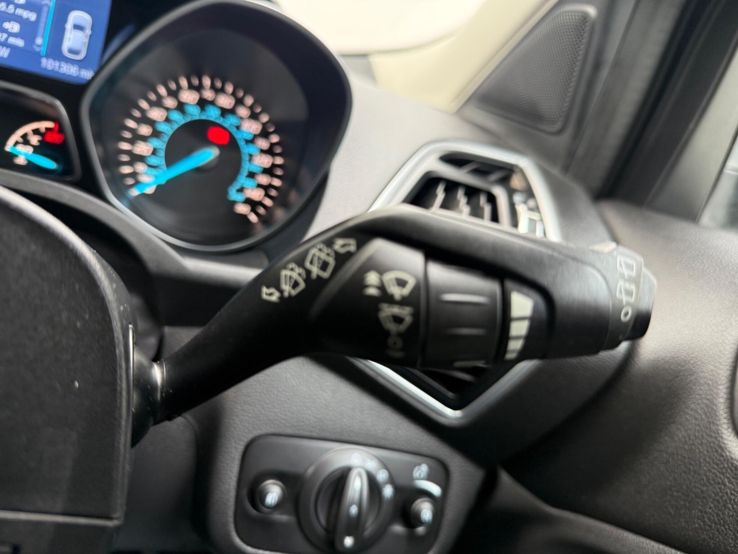 Used Ford Kuga 2014 for sale - 76189134: Photo 35