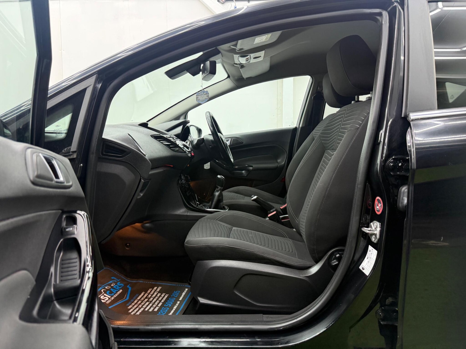 Used Ford Fiesta 2014 for sale - 77097618: Photo 25