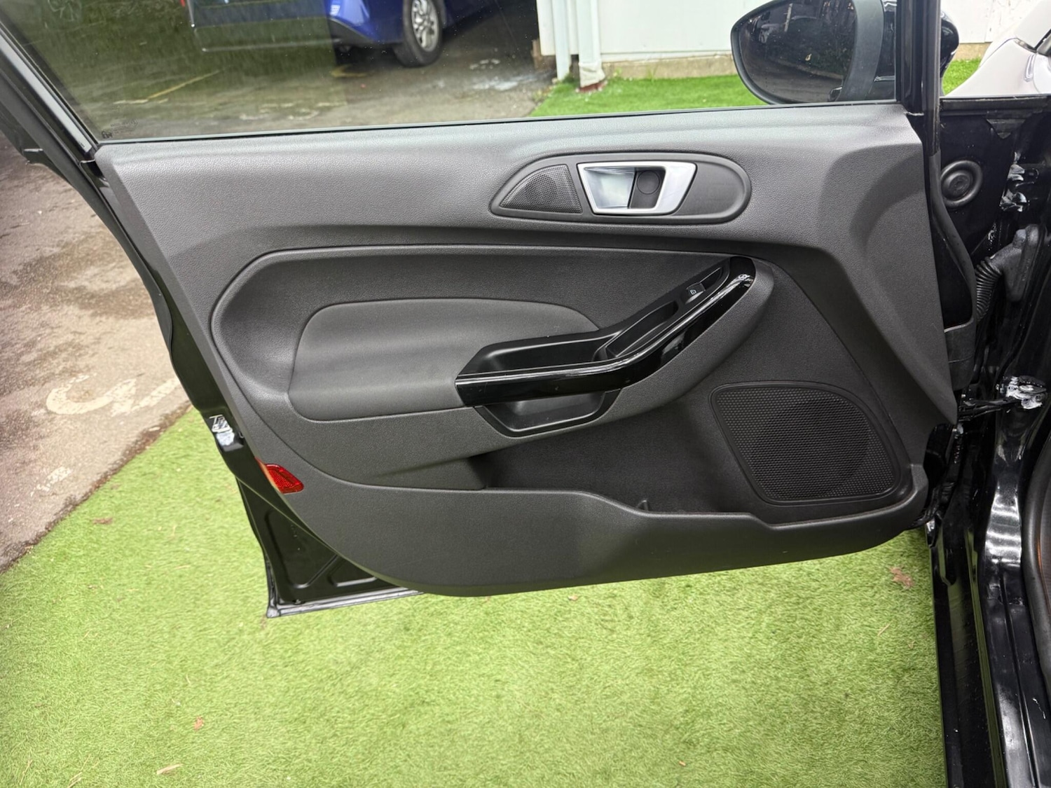 Used Ford Fiesta 2014 for sale - 77097618: Photo 27