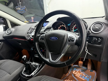 Used Ford Fiesta 2014 for sale - 77097618: Photo