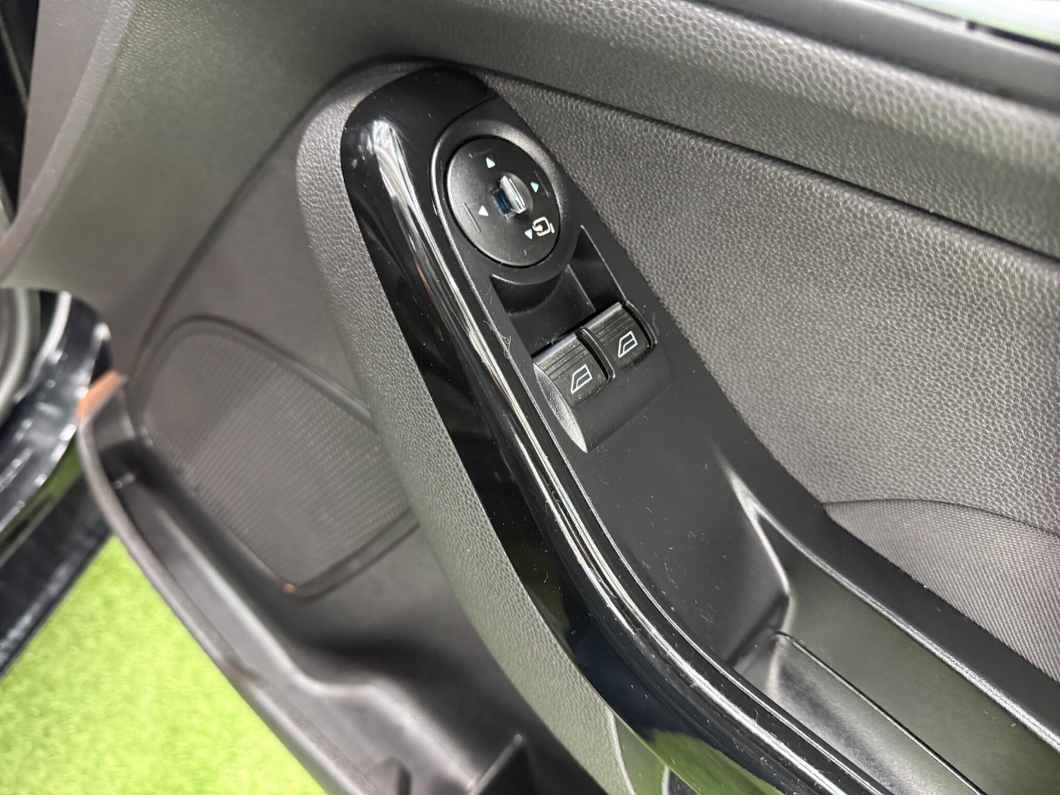 Used Ford Fiesta 2014 for sale - 77097618: Photo 40