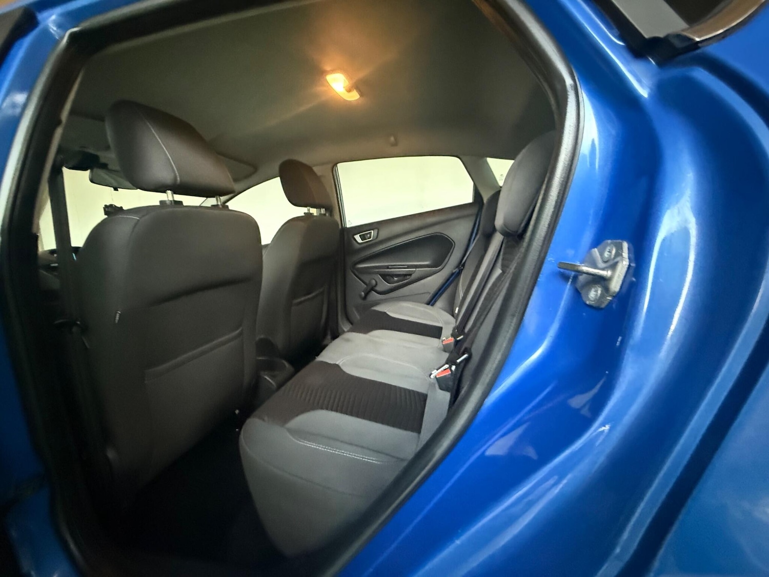 Used Ford Fiesta 2013 for sale - 76633874: Photo 22