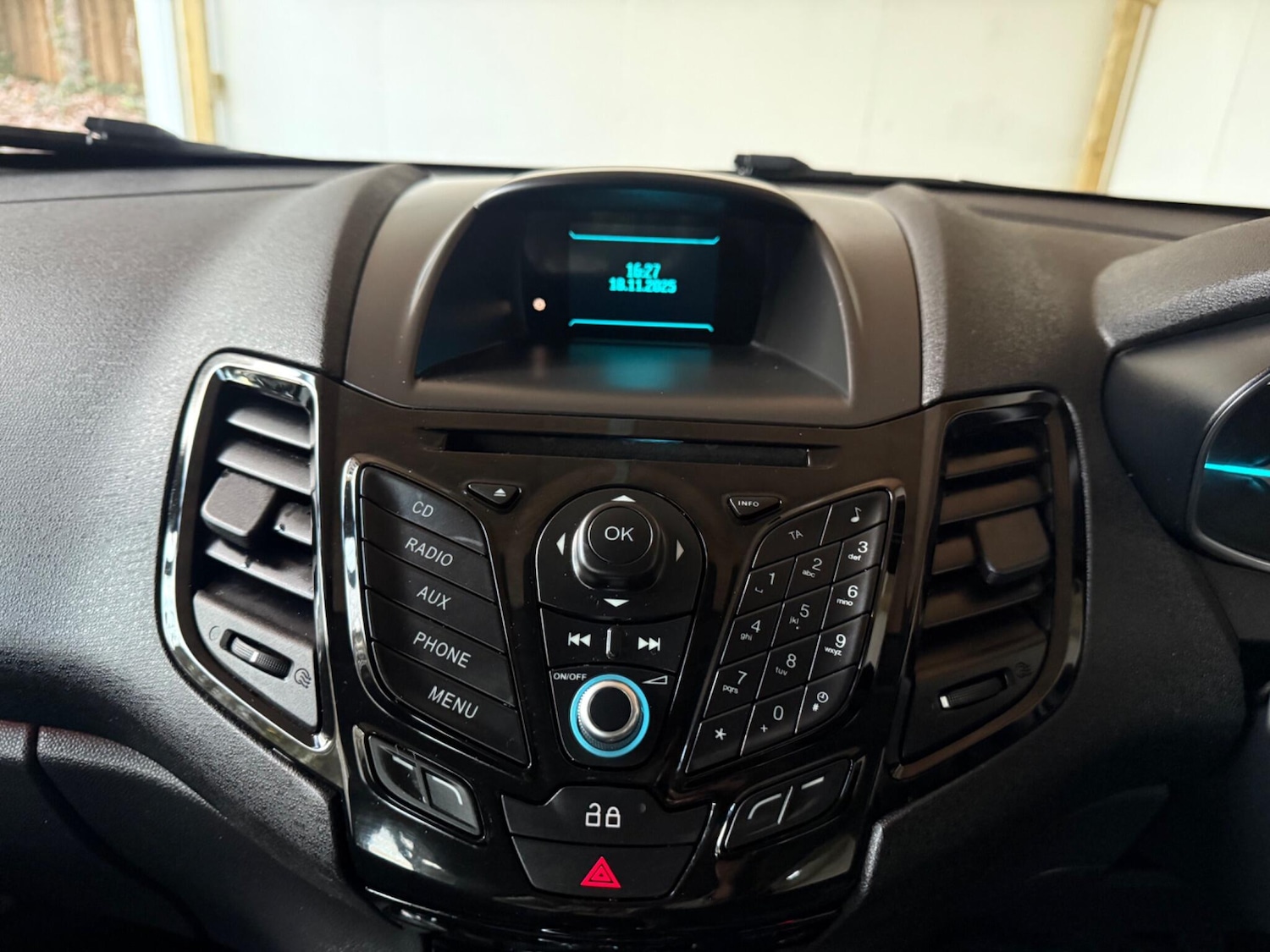 Used Ford Fiesta 2013 for sale - 76633874: Photo 28