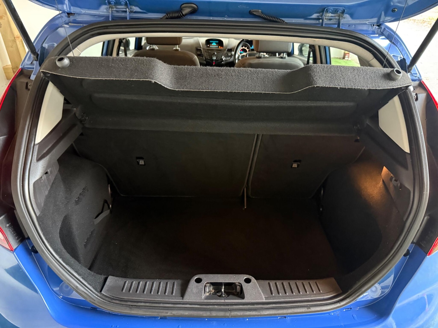 Used Ford Fiesta 2013 for sale - 76633874: Photo 8