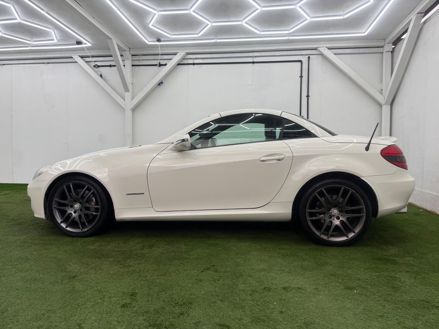 Used Mercedes-Benz SLK 2008 for sale - 77376584: Photo 10