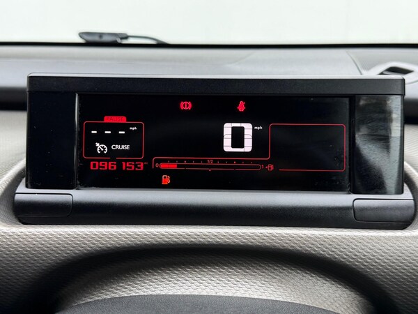 Used Citroen C4 Cactus 2015 for sale - 76238651: Photo 33