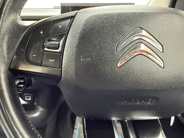 Used Citroen C4 Cactus 2015 for sale - 76238651: Photo 34