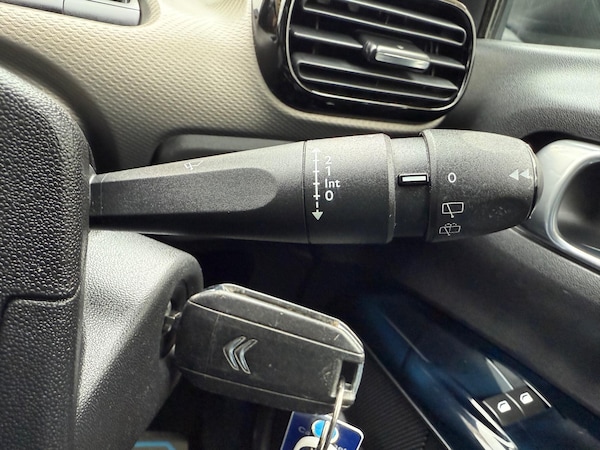 Used Citroen C4 Cactus 2015 for sale - 76238651: Photo 37