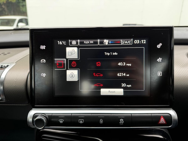 Used Citroen C4 Cactus 2015 for sale - 76238651: Photo 44