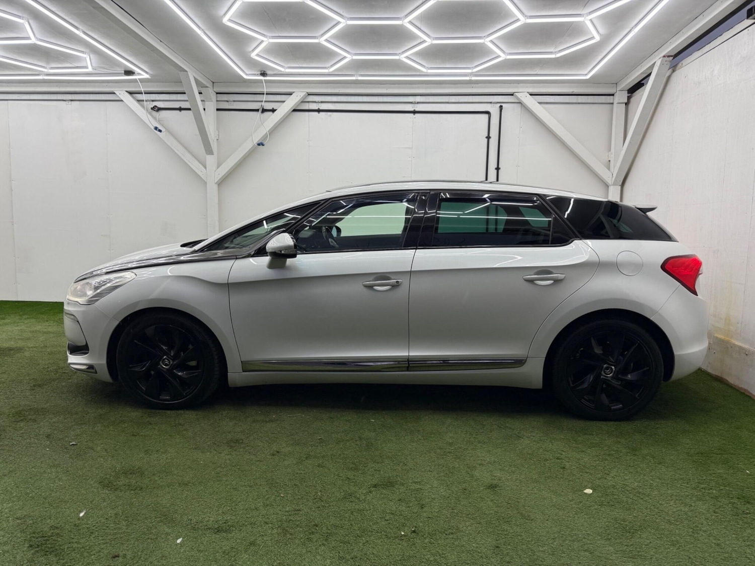 Used Citroen DS5 2014 for sale - 77612801: Photo 10