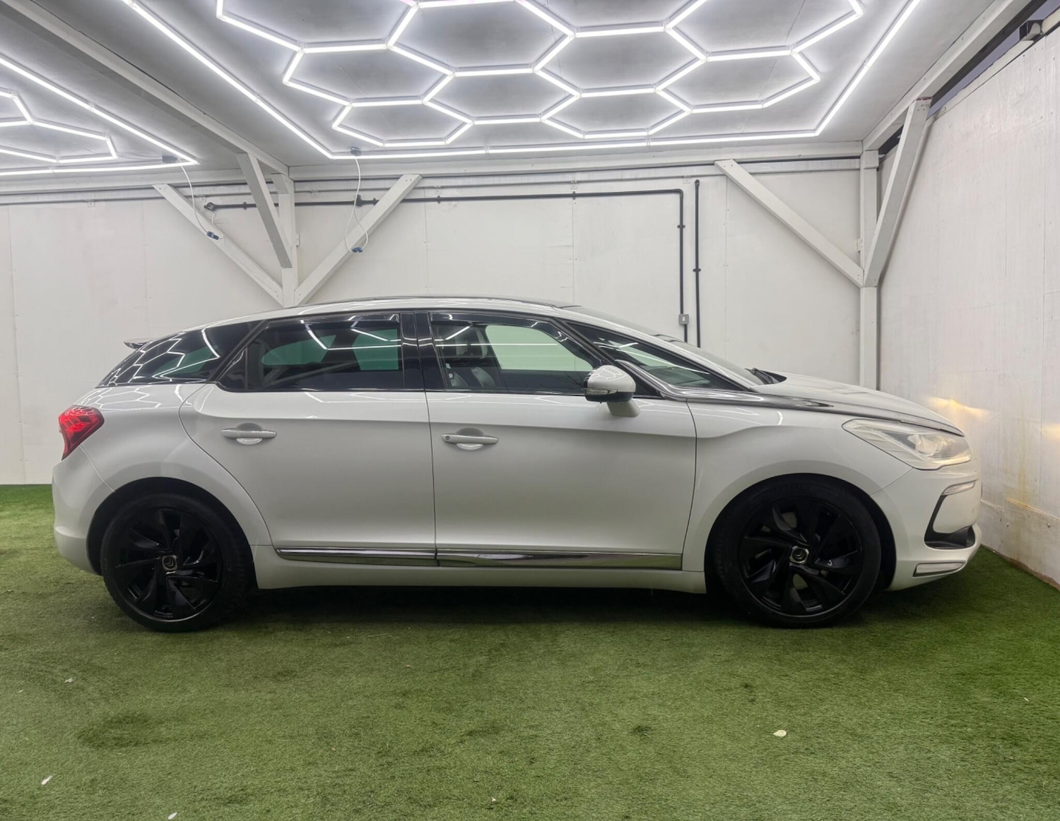 Used Citroen DS5 2014 for sale - 77612801: Photo 5