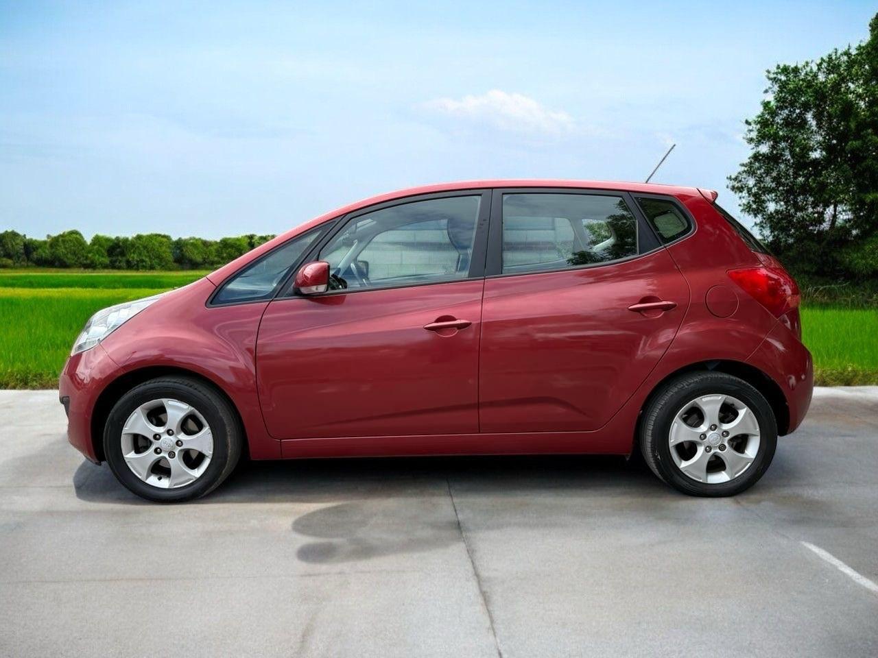 Used Kia Venga 2013 for sale - 76657352: Photo 10