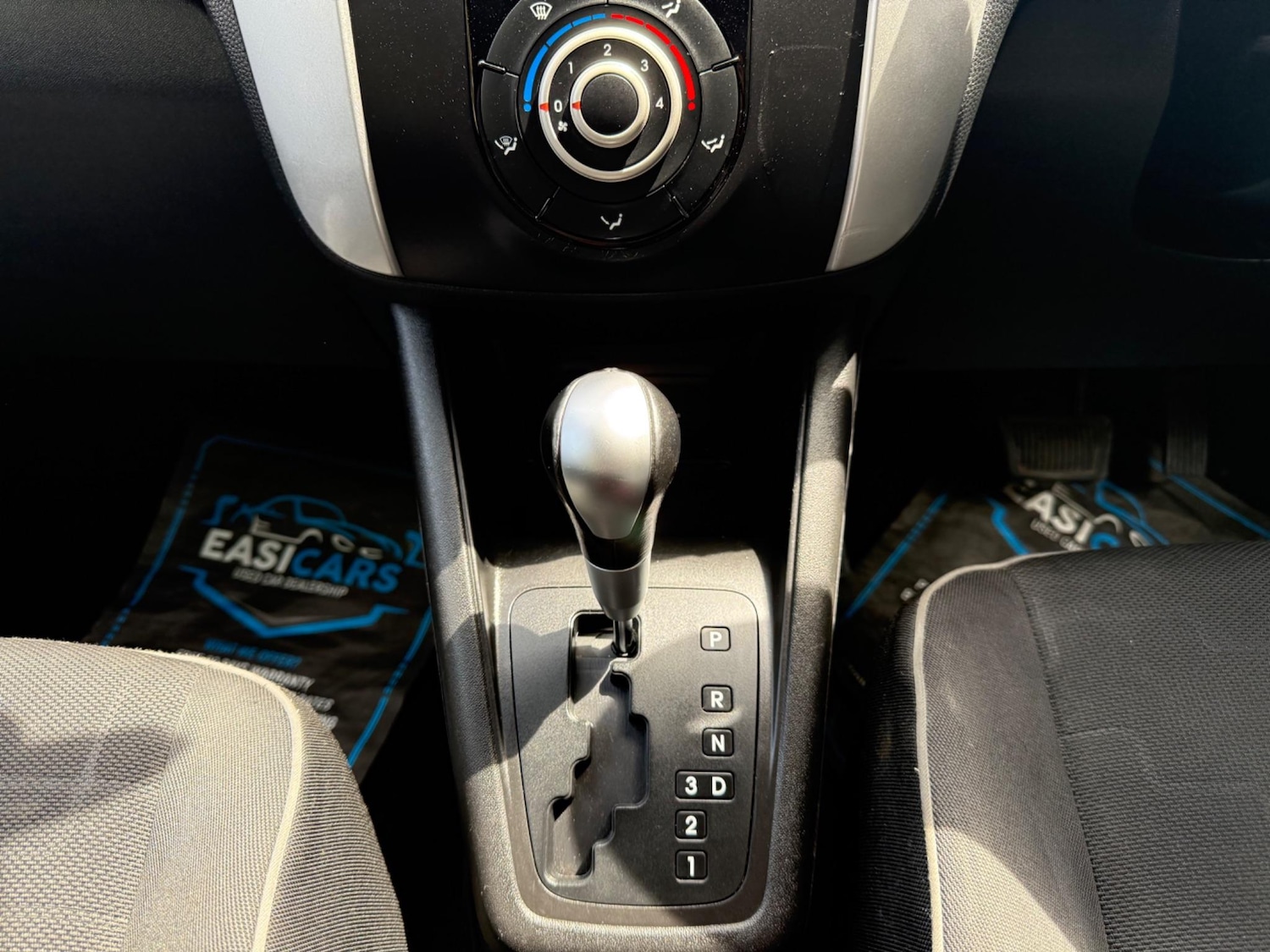 Used Kia Venga 2013 for sale - 76657352: Photo 28