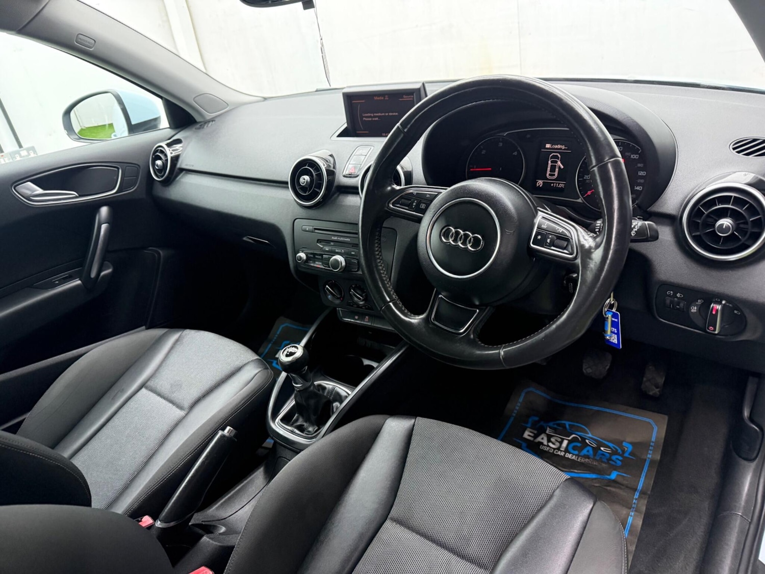 Used Audi A1 2011 for sale - 77478875: Photo 3