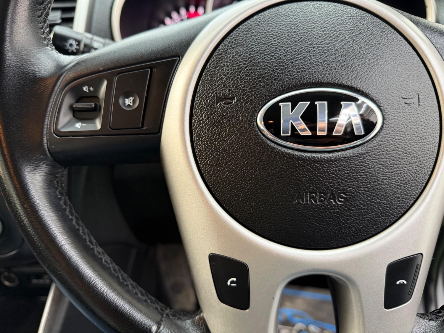 Used Kia Venga 2015 for sale - 77130882: Photo 34