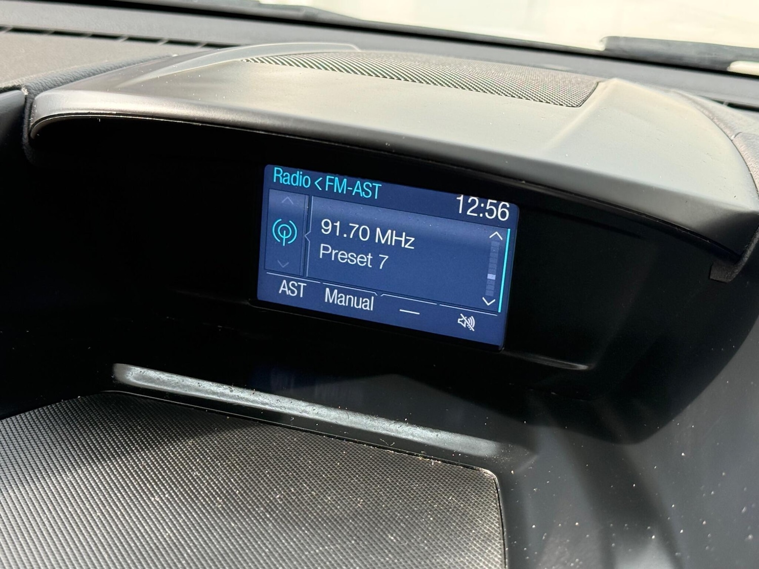 Used Ford Kuga 2014 for sale - 77550391: Photo 43