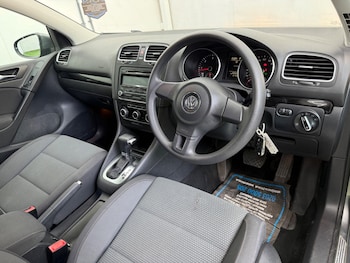 Used Volkswagen Golf 2010 for sale - 78752335: Photo