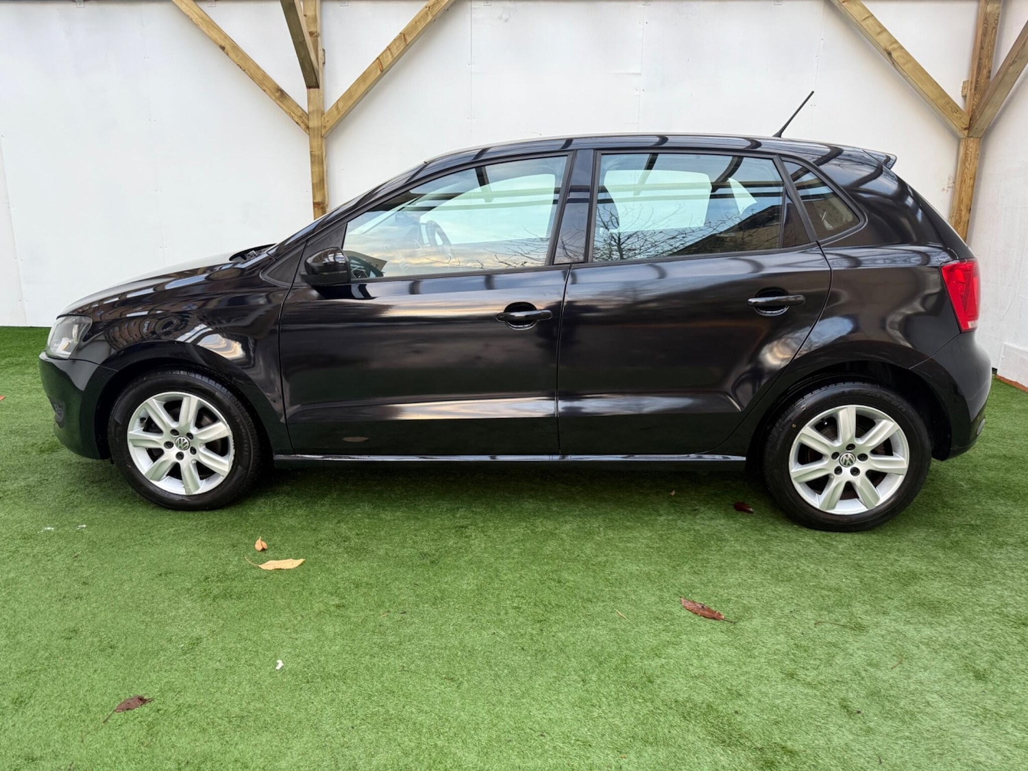 Used Volkswagen Polo 2010 for sale - 76549736: Photo 10