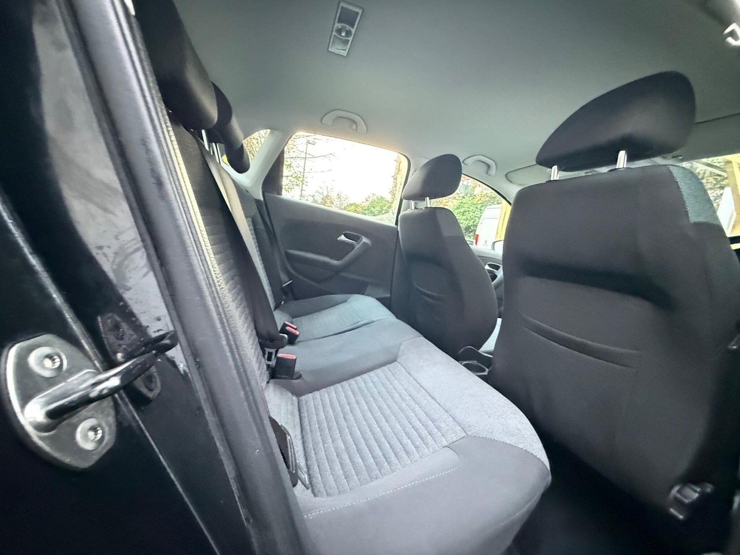 Used Volkswagen Polo 2010 for sale - 76549736: Photo 18