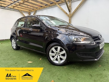 Used Volkswagen Polo 2010 for sale - 76549736: Photo