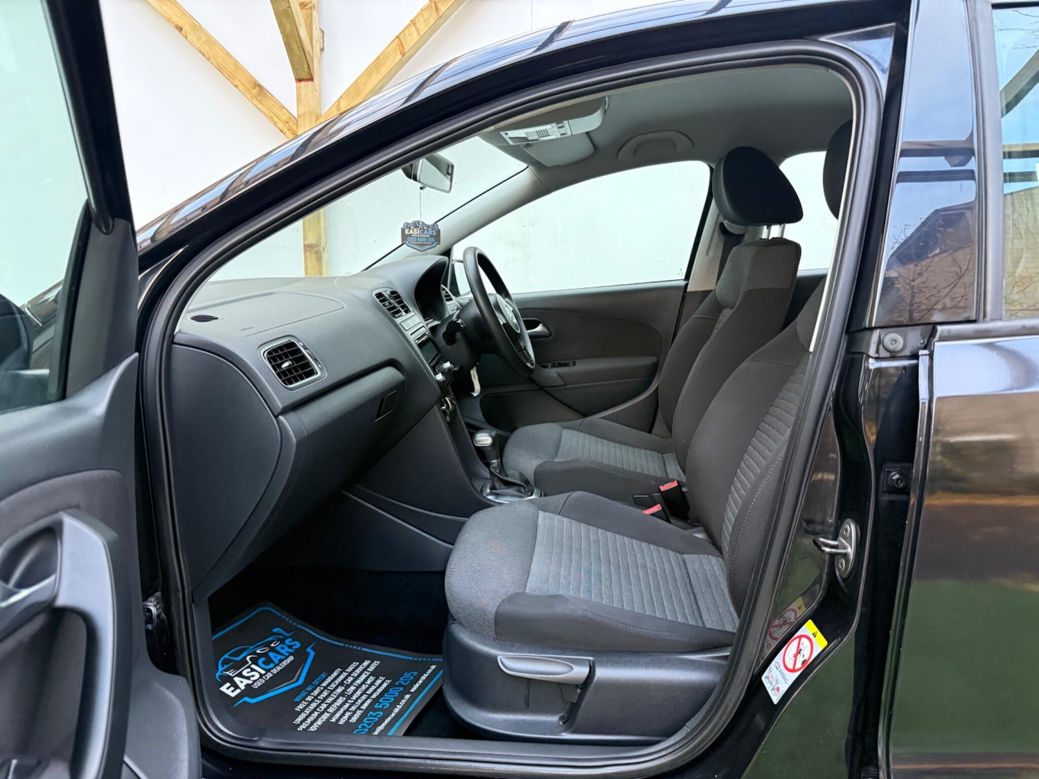 Used Volkswagen Polo 2010 for sale - 76549736: Photo 24