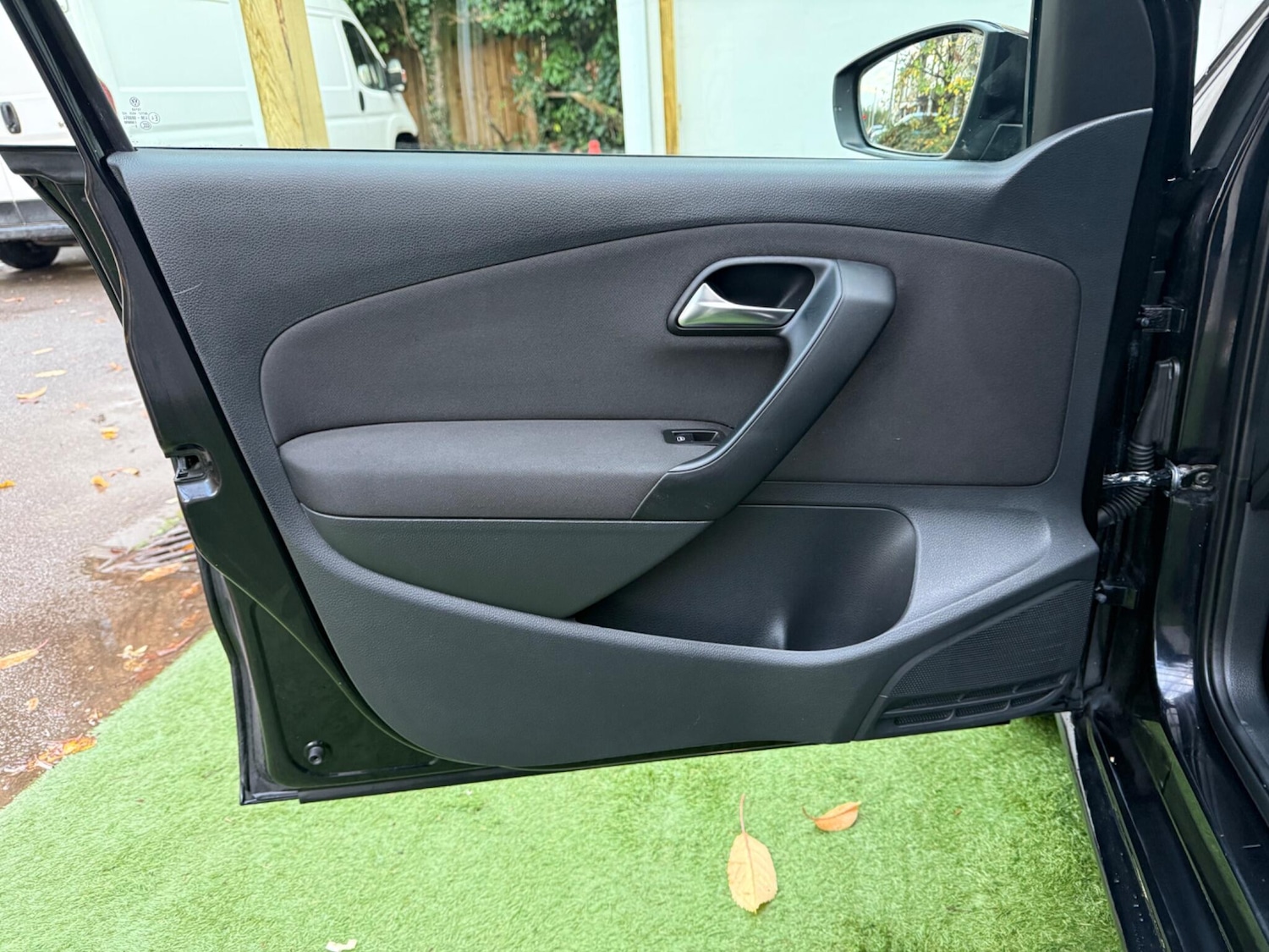 Used Volkswagen Polo 2010 for sale - 76549736: Photo 26