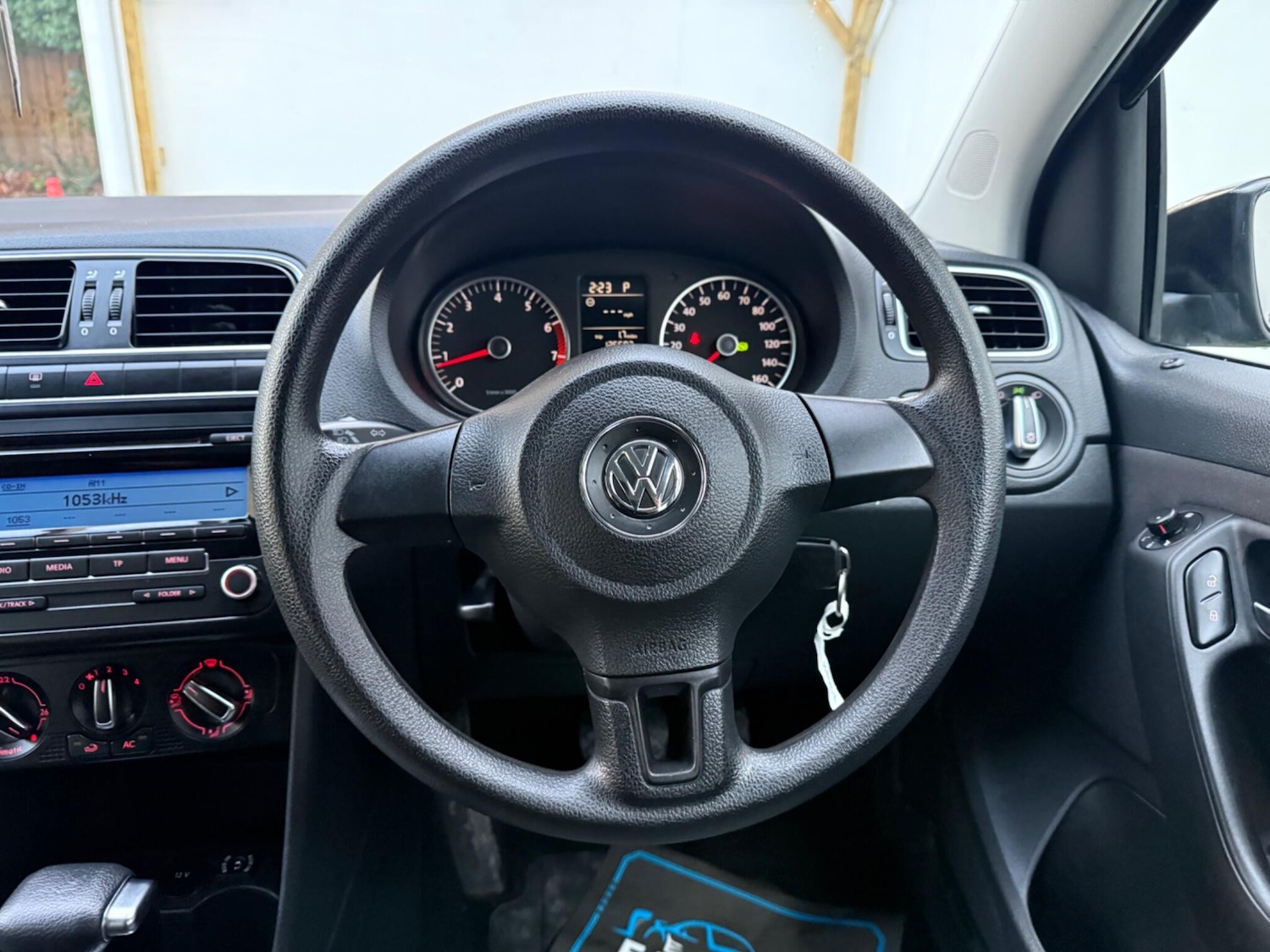 Used Volkswagen Polo 2010 for sale - 76549736: Photo 31