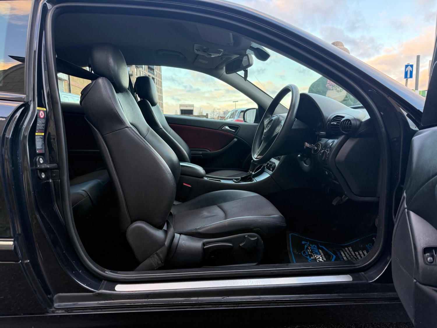 Used Mercedes-Benz C Class 2009 for sale - 76645373: Photo 14