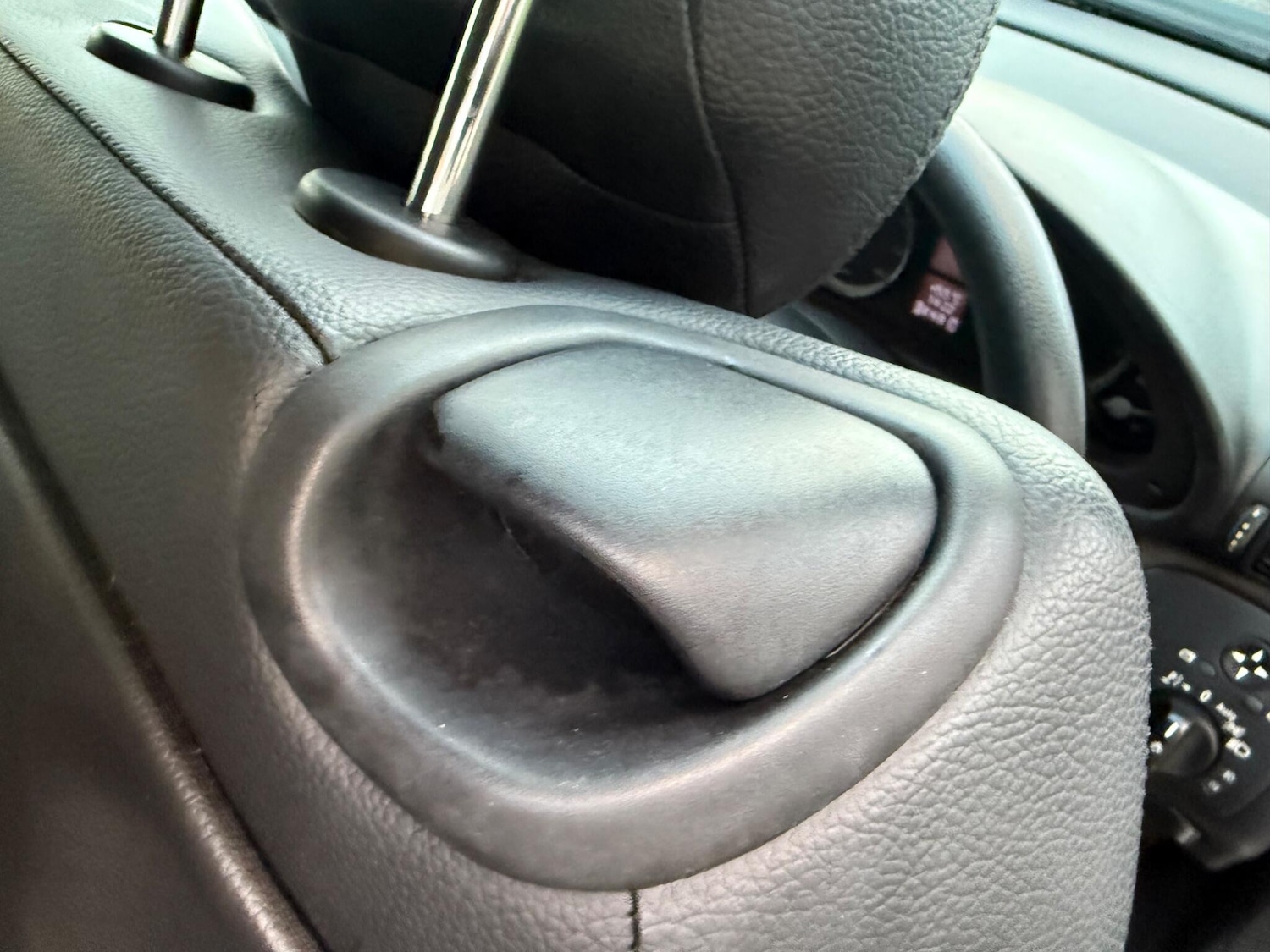 Used Mercedes-Benz C Class 2009 for sale - 76645373: Photo 17