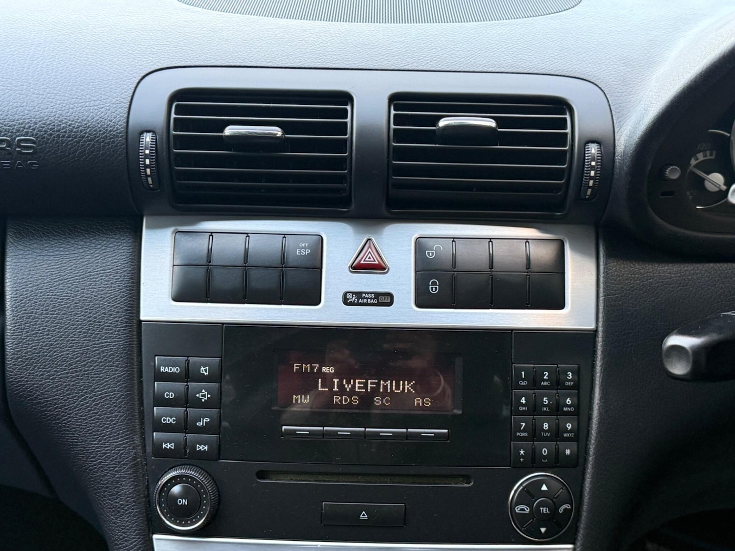 Used Mercedes-Benz C Class 2009 for sale - 76645373: Photo 26