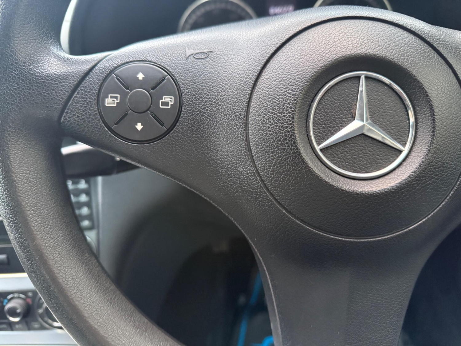 Used Mercedes-Benz C Class 2009 for sale - 76645373: Photo 30