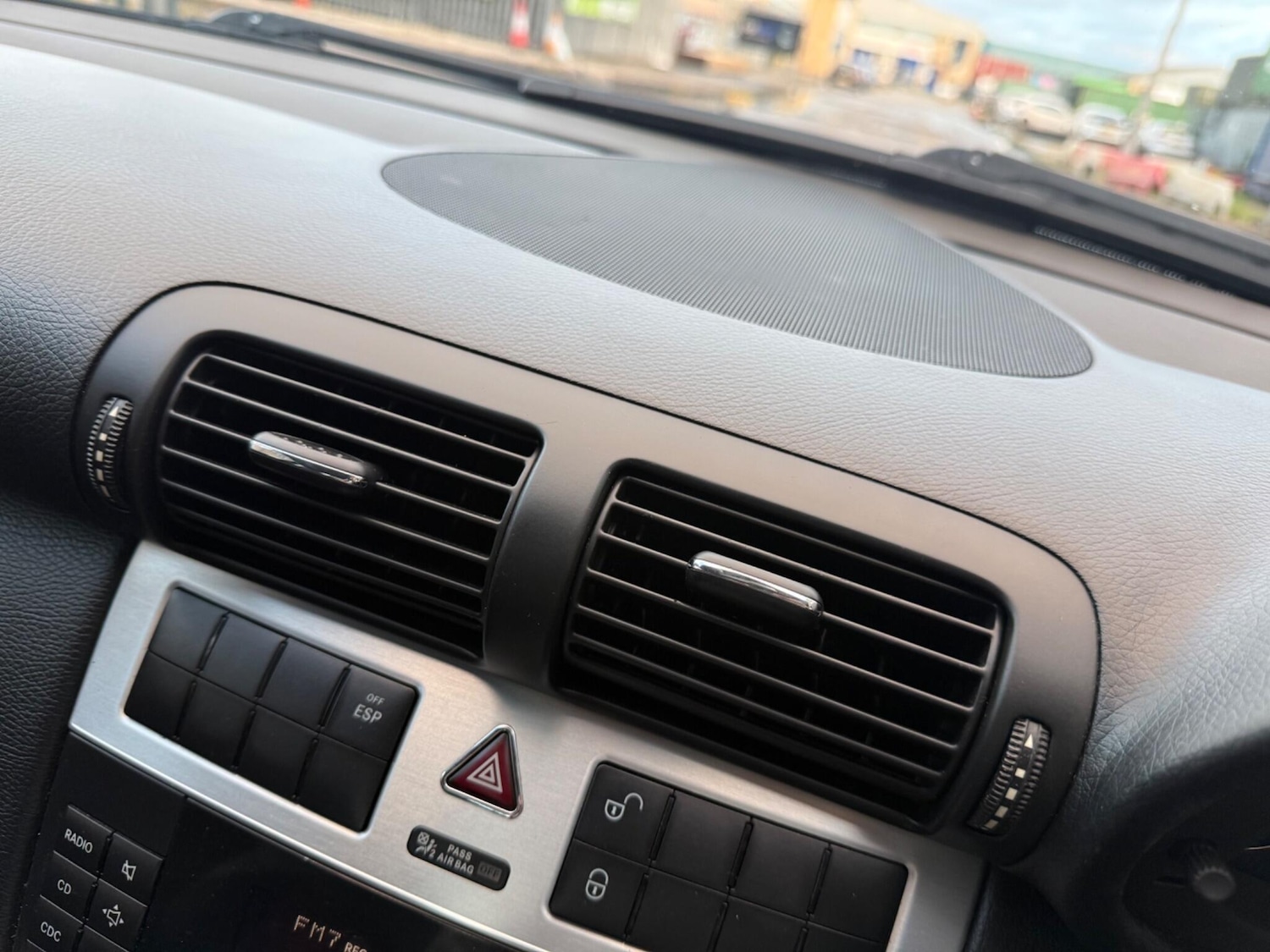 Used Mercedes-Benz C Class 2009 for sale - 76645373: Photo 39