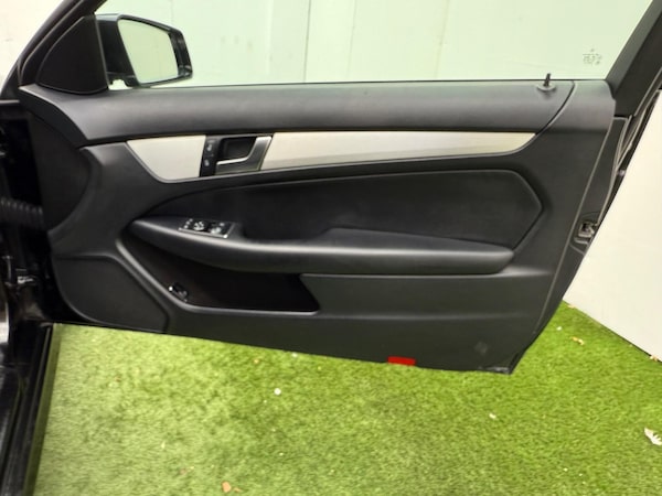 Used Mercedes-Benz C-Class 2012 for sale - 76226359: Photo 19