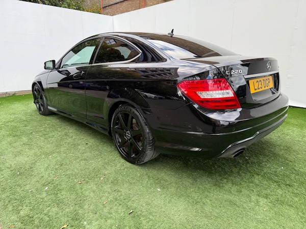 Used Mercedes-Benz C-Class 2012 for sale - 76226359: Photo 9