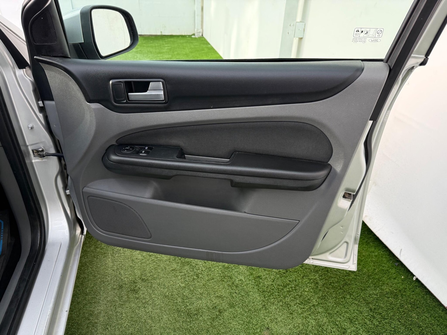 Used Ford Focus 2009 for sale - 77400490: Photo 16