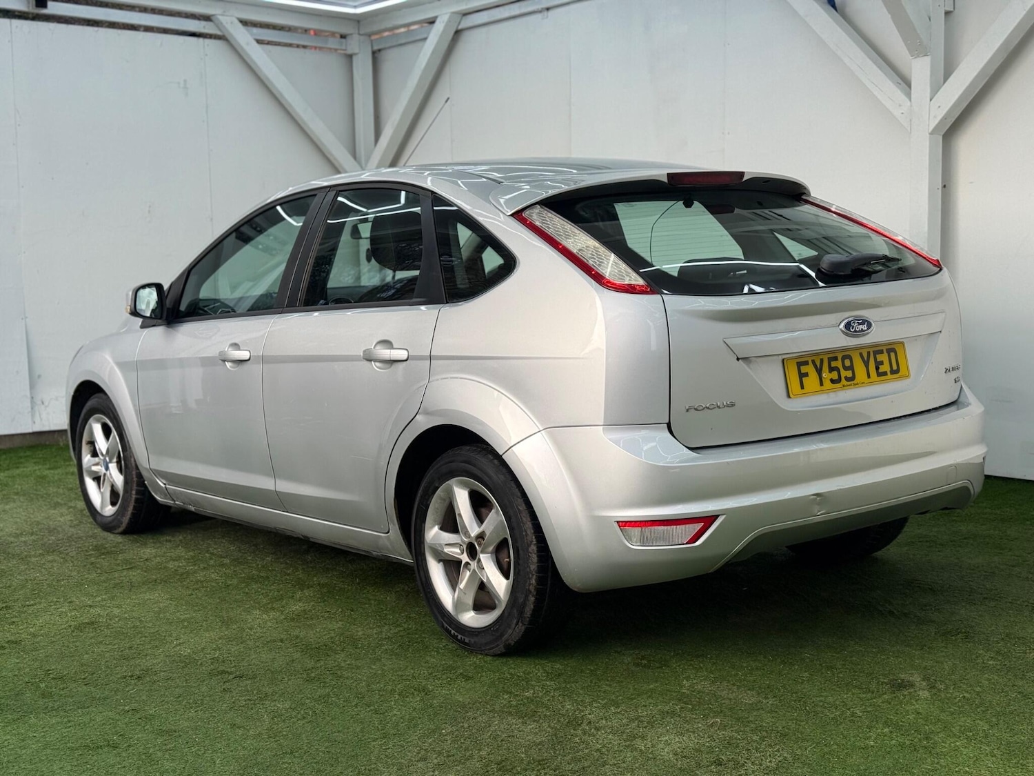 Used Ford Focus 2009 for sale - 77400490: Photo 9