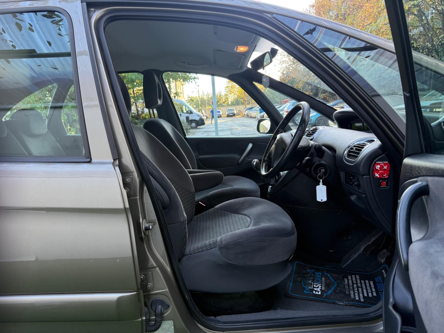 Used Citroen Xsara Picasso 2009 for sale - 76377803: Photo 13