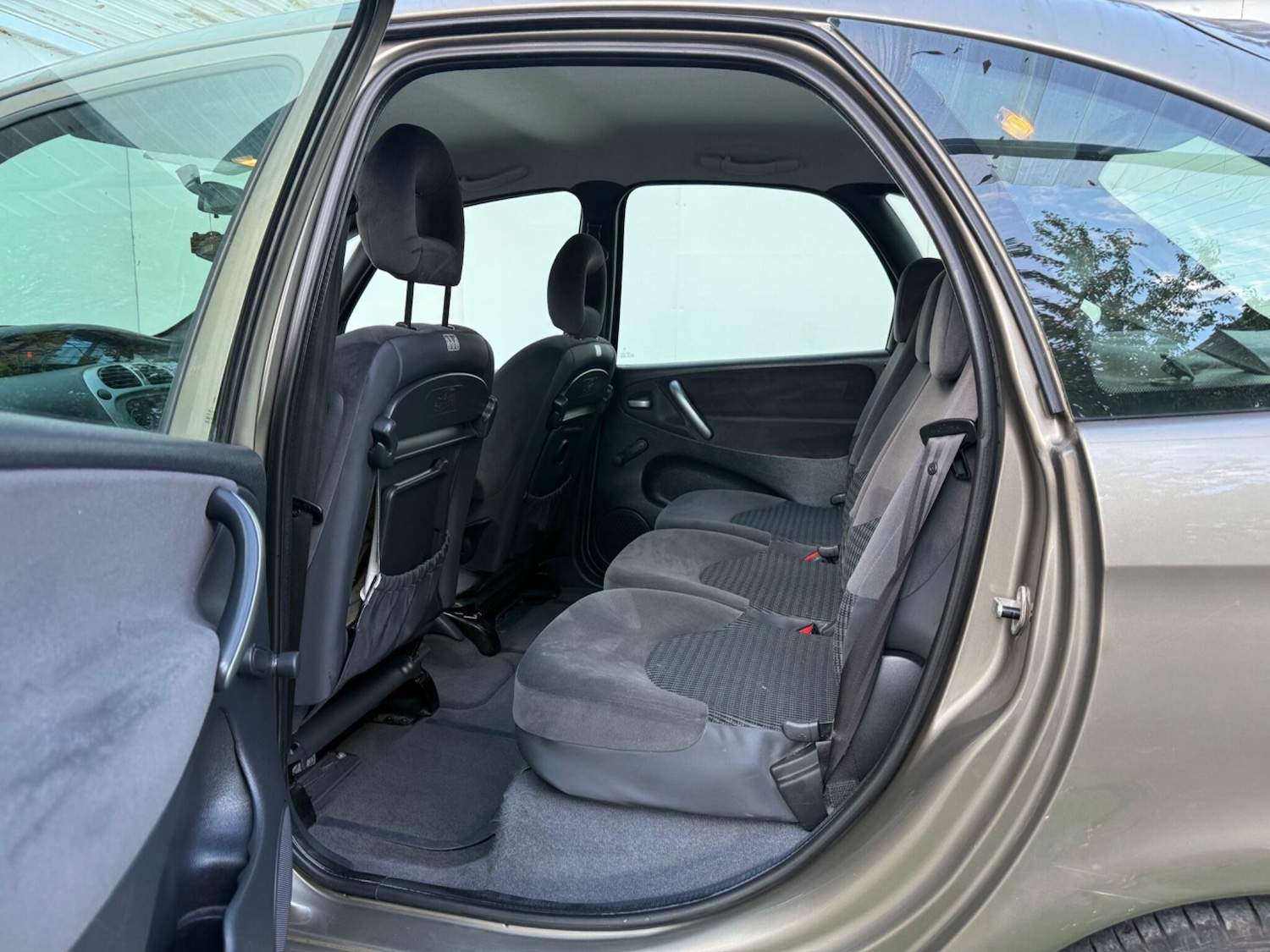 Used Citroen Xsara Picasso 2009 for sale - 76377803: Photo 21