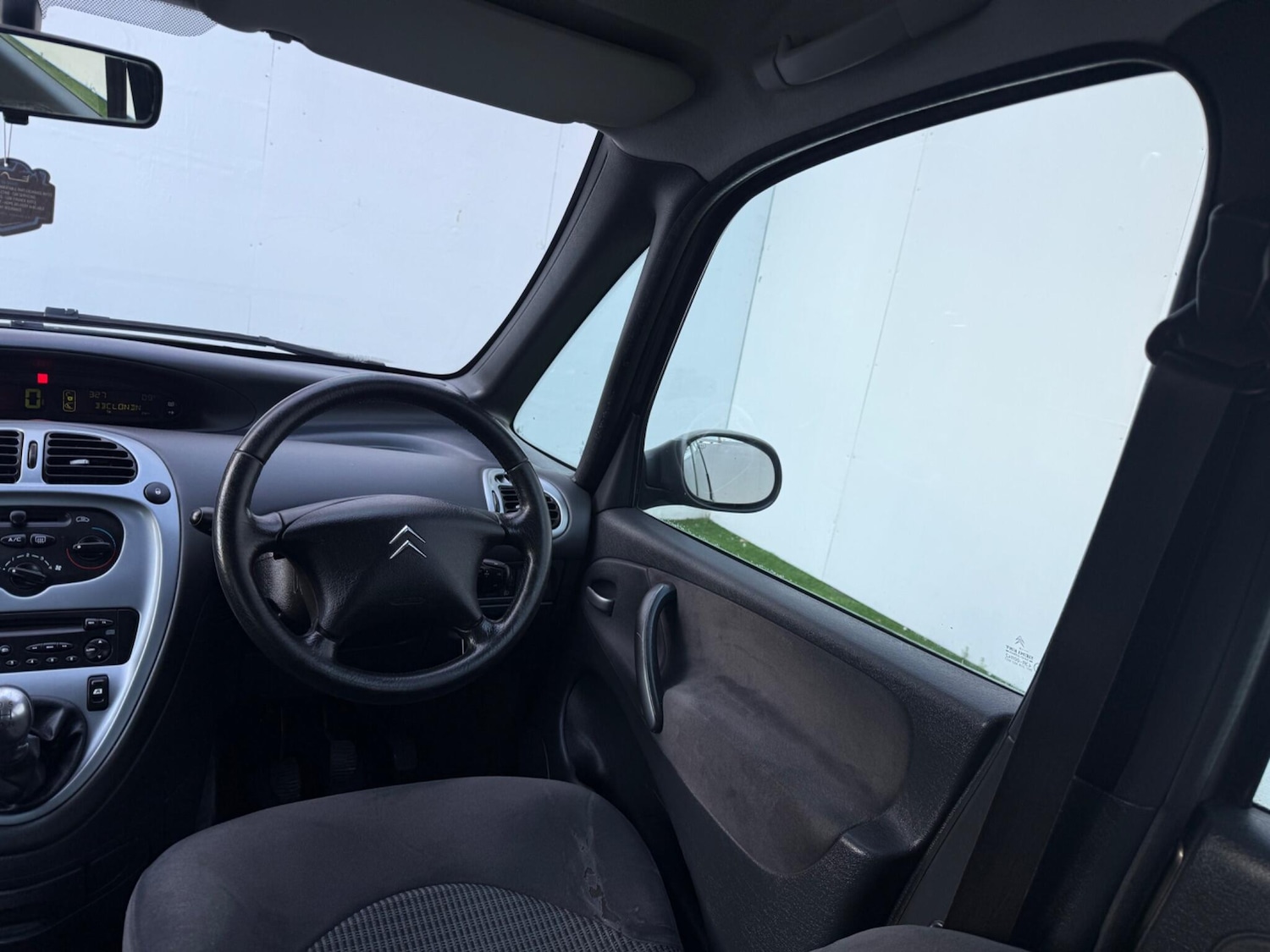 Used Citroen Xsara Picasso 2009 for sale - 76377803: Photo 36