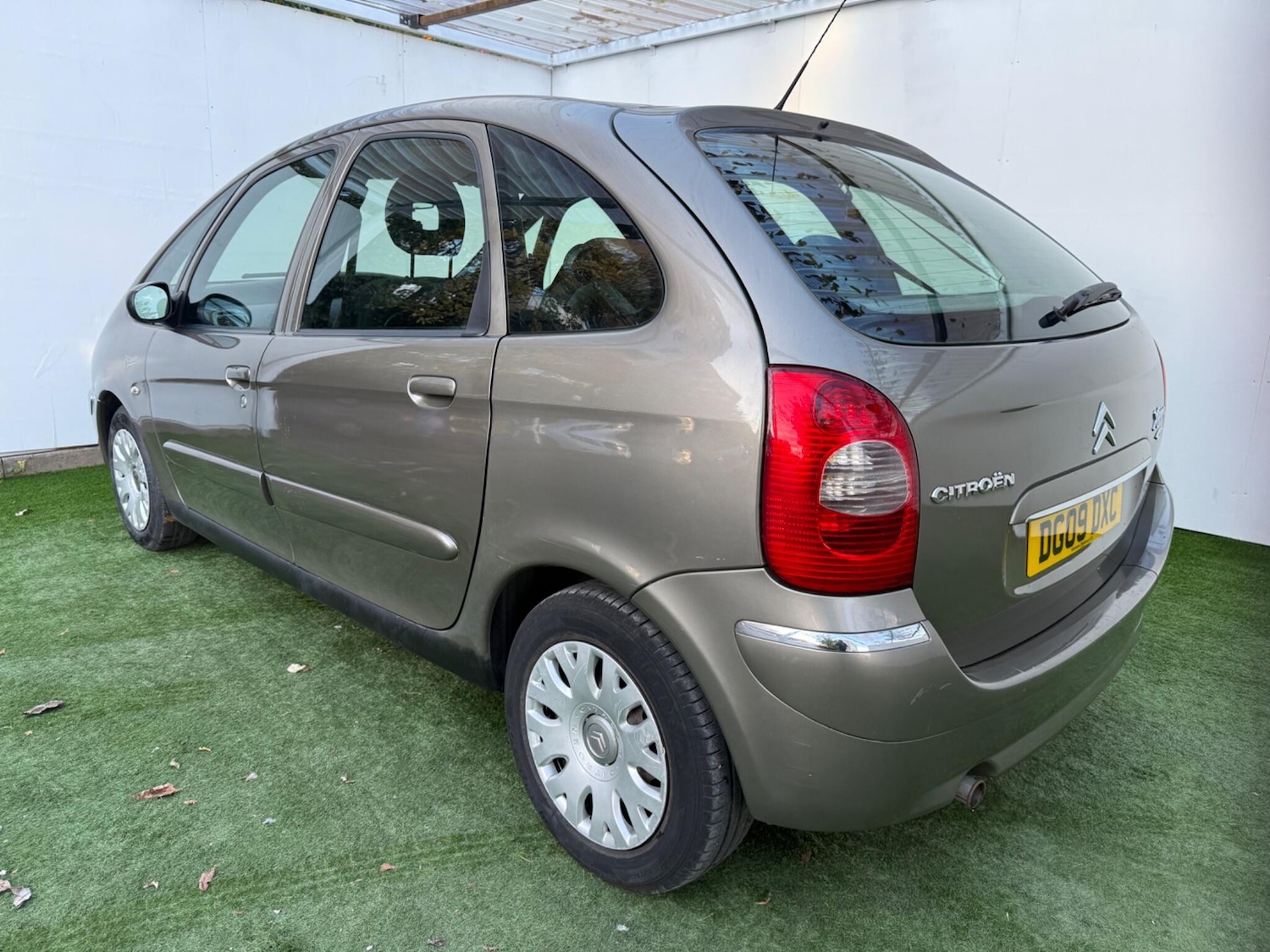 Used Citroen Xsara Picasso 2009 for sale - 76377803: Photo 9