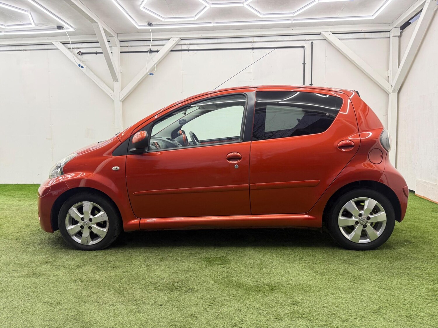Used Toyota AYGO for sale - 77682955: Photo 10
