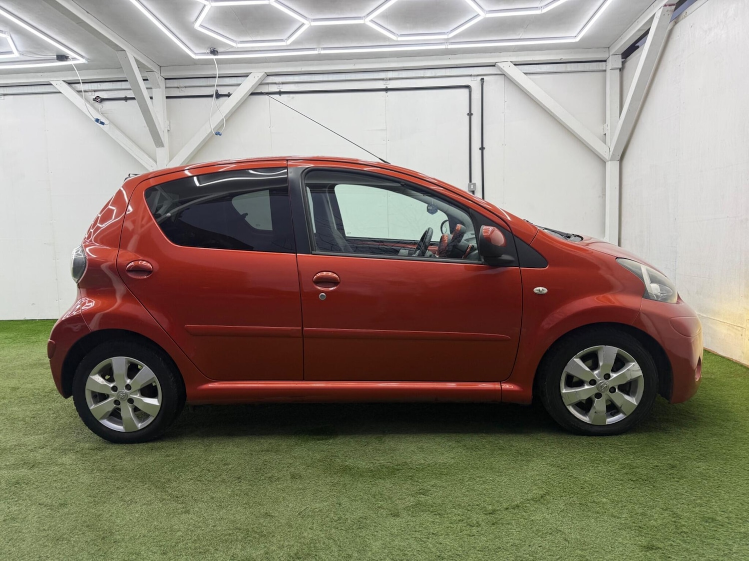 Used Toyota AYGO for sale - 77682955: Photo 5