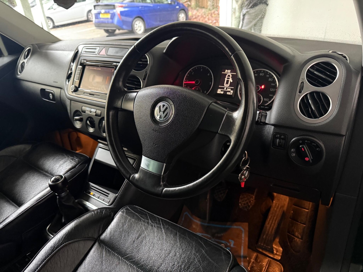 Used Volkswagen Tiguan 2009 for sale - 76800971: Photo 2