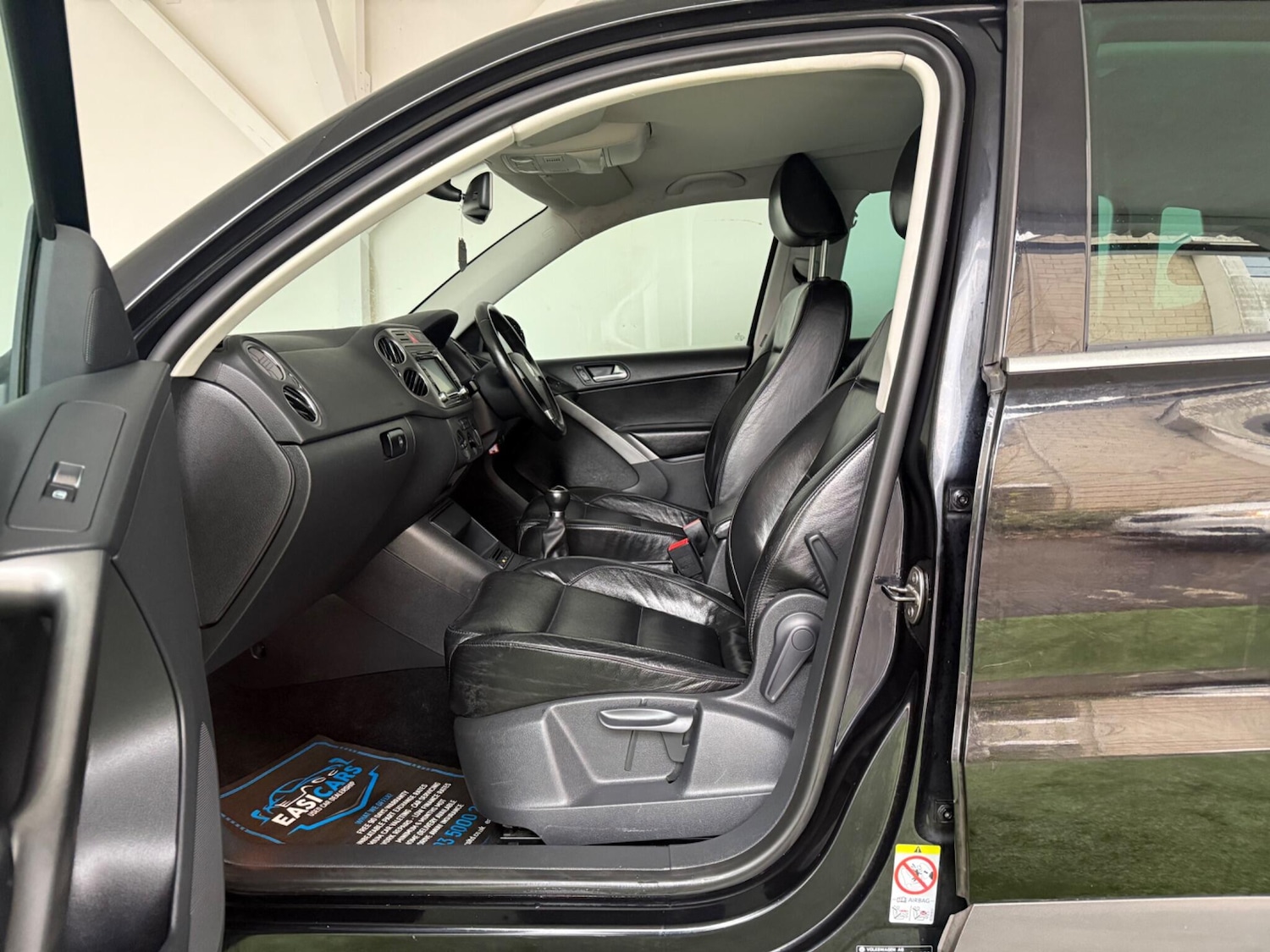 Used Volkswagen Tiguan 2009 for sale - 76800971: Photo 26