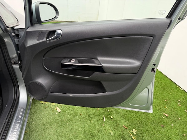 Used Vauxhall Corsa 2013 for sale - 76188800: Photo 17