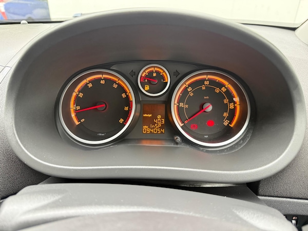 Used Vauxhall Corsa 2013 for sale - 76188800: Photo 33