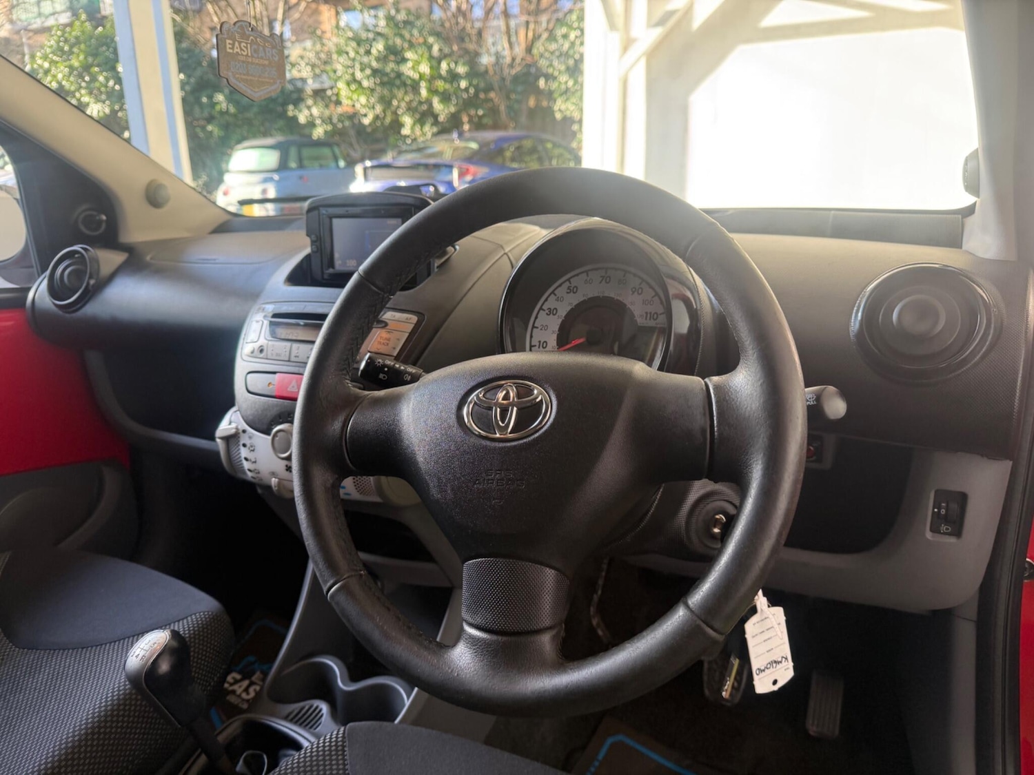 Used Toyota AYGO 2012 for sale - 77017067: Photo 2