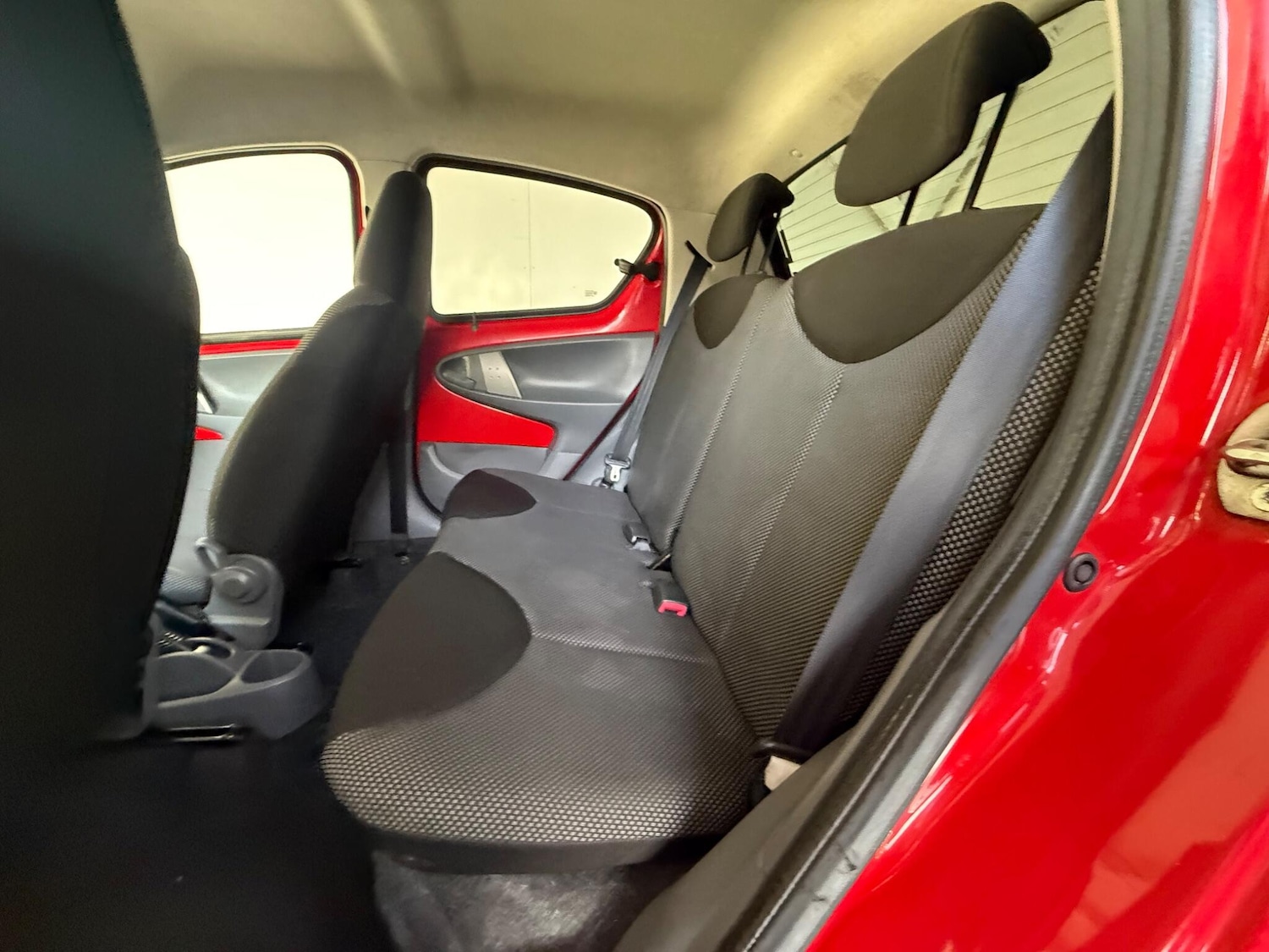 Used Toyota AYGO 2012 for sale - 77017067: Photo 24