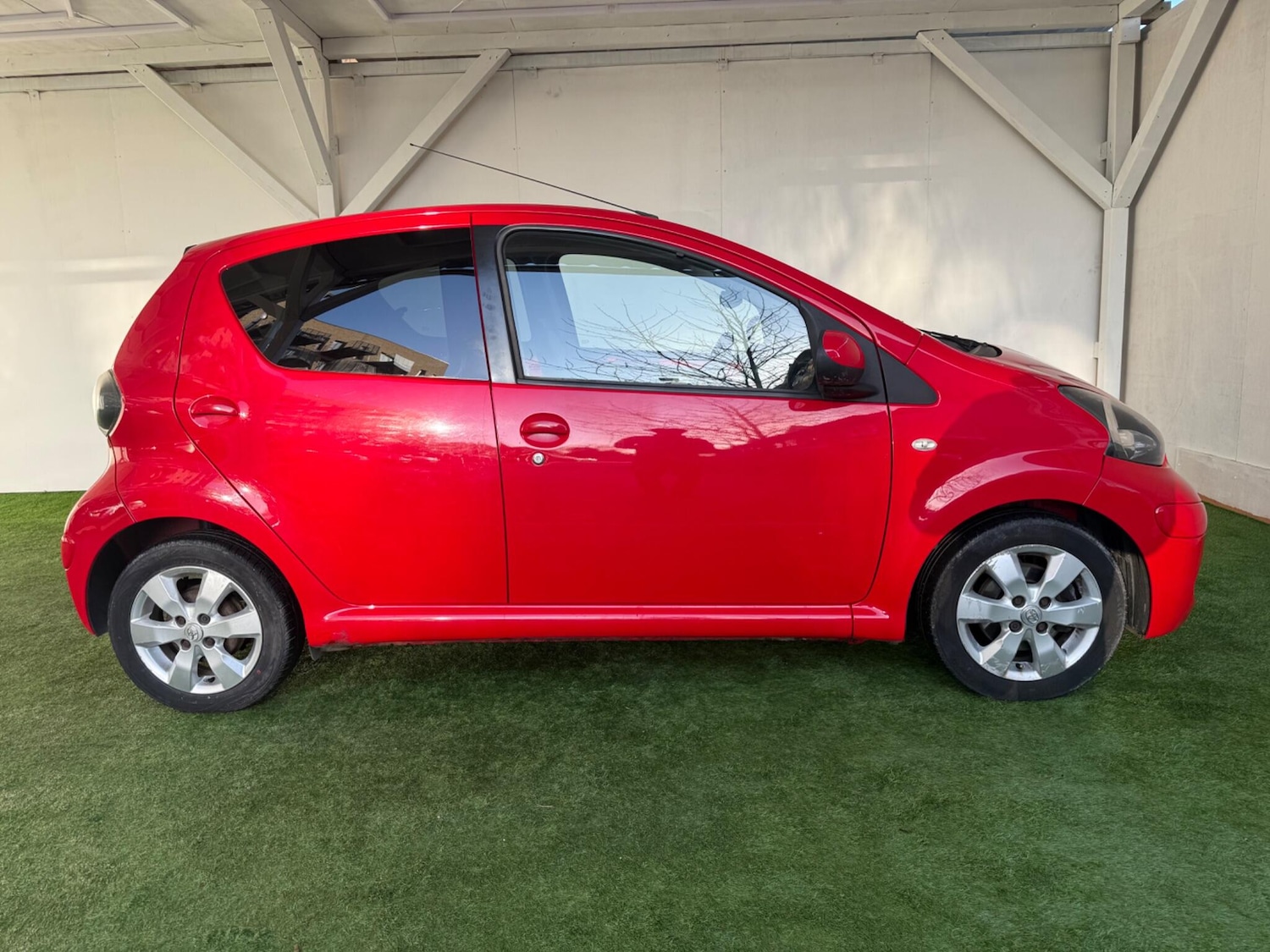 Used Toyota AYGO 2012 for sale - 77017067: Photo 5